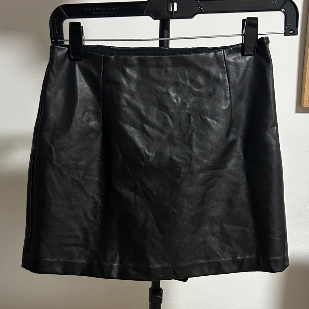 Abercrombie & Fitch Black vegan leather Mini Skirt